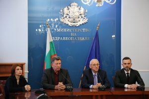 Министър Кирилов: Чуваме исканията на всички медицински специалисти • МЗ