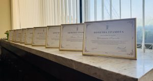 Кметът Пенчо Милков връчи грамоти на бивши директори на детски градини по повод 24 май