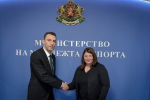 Министър Пешев се срещна с новоизбрания председател на БФ борба Станка Златева